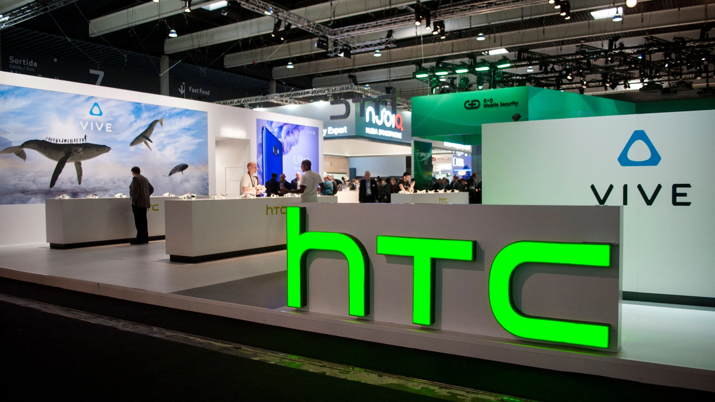 Google completes its $1.1B deal to buy a chunk of HTC's smartphone division | TechCrunch