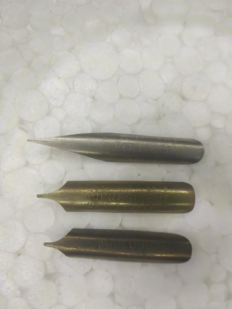 It is basically these three types of nibs