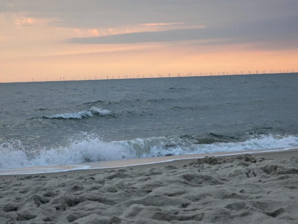 I kinda like it too, i don&#39;t see the appeal of not seeing anything on the horizon.