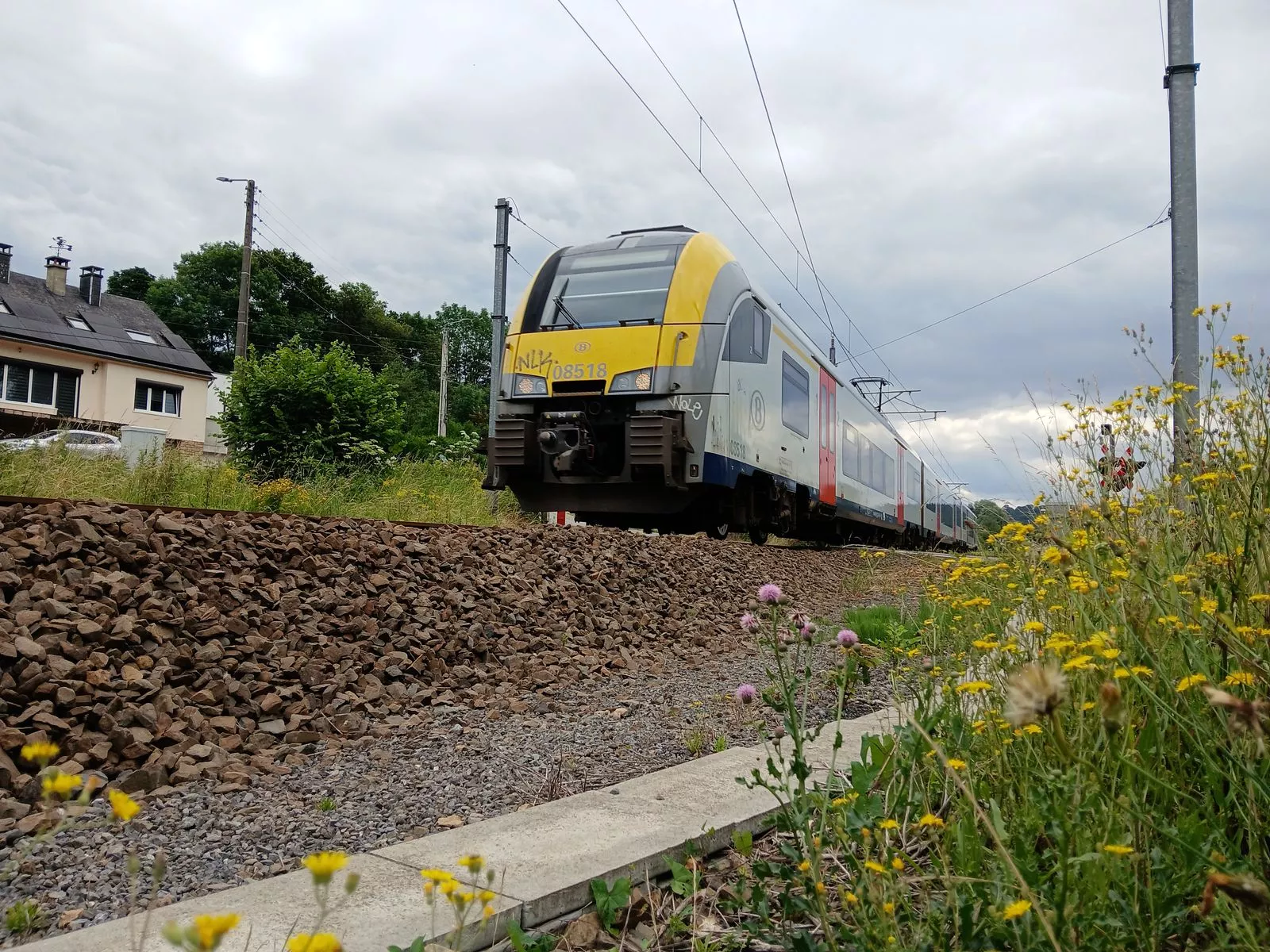 AM Desiro SNCB à Longeau