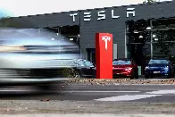 Tesla’s Sales in Europe Fall to a 15-Month Low